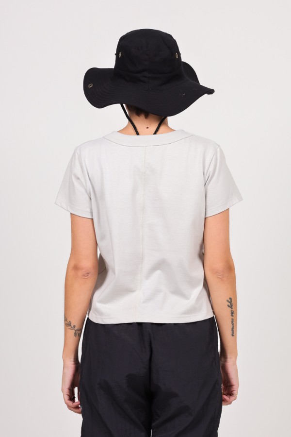 REMERA DEFY FATE