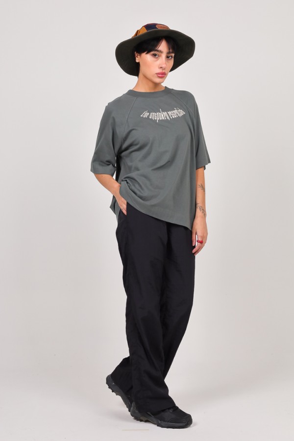 REMERA UNSPOKEN