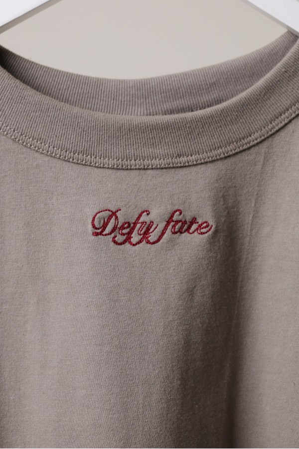 REMERA DEFY FATE
