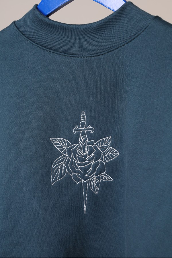 BUZO ROSE